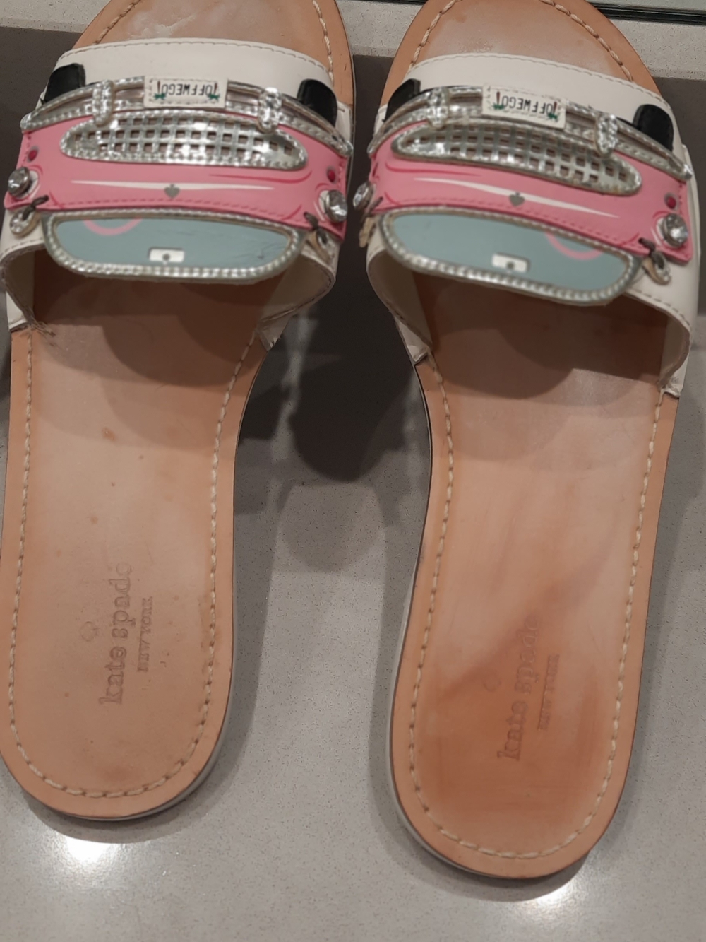 Kate Spade New York flat slide sandals with a fun novelty design - size 8